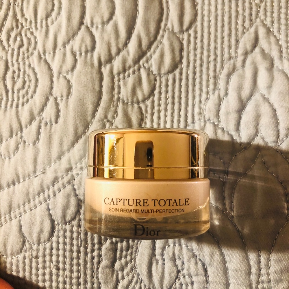 Eyes cream treatment Dior